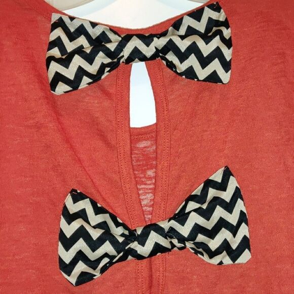 Moa Moa Rst Colored Sleeveless Top With Bow Accents - Picture 7 of 7
